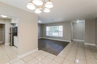 810 NW 186th Dr in Miami, FL - Building Photo - Building Photo