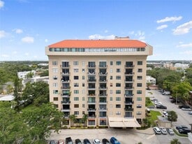 2109 Bayshore Blvd in Tampa, FL - Building Photo