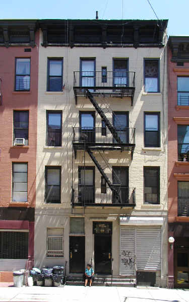 241 E 111th St in New York, NY - Building Photo