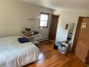 841 Adams Ave, Unit 2 in Elizabeth, NJ - Foto de edificio - Building Photo