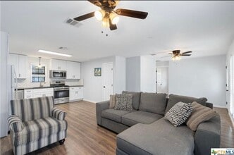 610 Vernon St in Taylor, TX - Foto de edificio - Building Photo