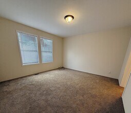 186 Carriage Ln in Chicago Heights, IL - Building Photo - Building Photo