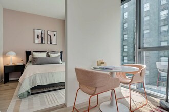 86 E Wacker Dr in Chicago, IL - Building Photo - Building Photo