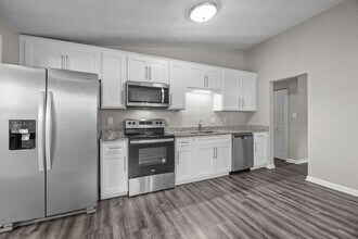 445 Pepper Mill Ln in Norfolk, VA - Building Photo - Building Photo
