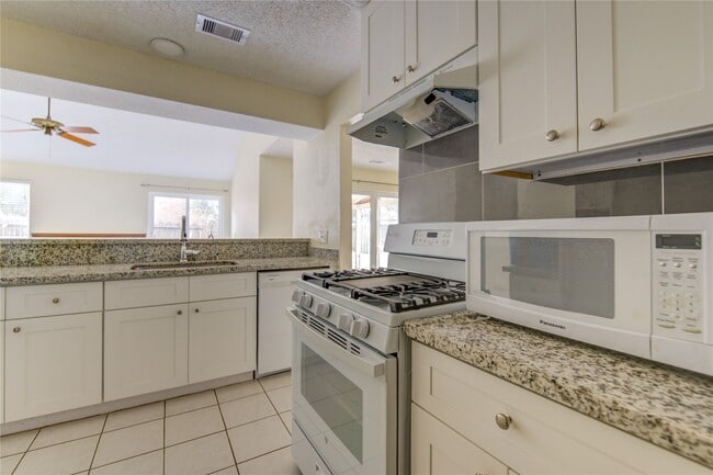 property at 2927 Great Lakes Ave