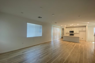 3960 Valance Wy in Rancho Cordova, CA - Building Photo - Building Photo