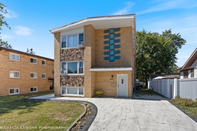 property at 912 State St