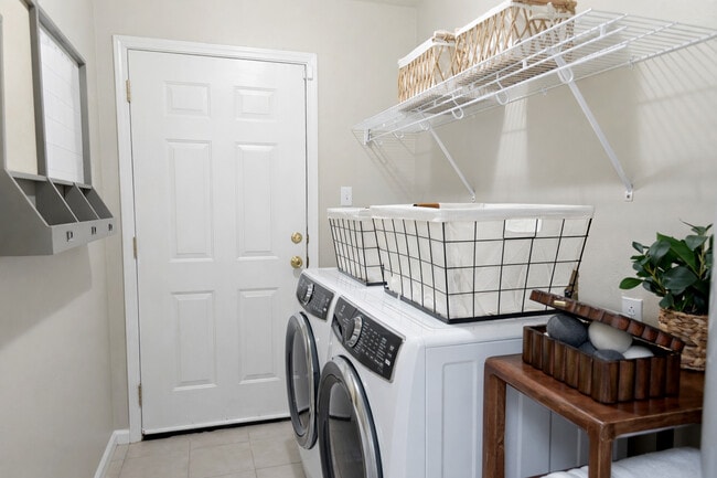 Chateau Audubon Apartments in Thibodaux, LA - Building Photo - Building Photo