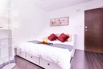 151 Dan Leckie Way, Unit SI ID1403782P in Toronto, ON - Building Photo - Building Photo