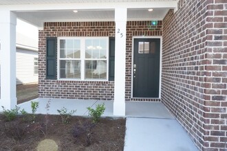 25 Sago Palm Wy in Bloomingdale, GA - Building Photo - Building Photo