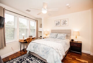 1008 Tremont St in Boston, MA - Building Photo - Building Photo