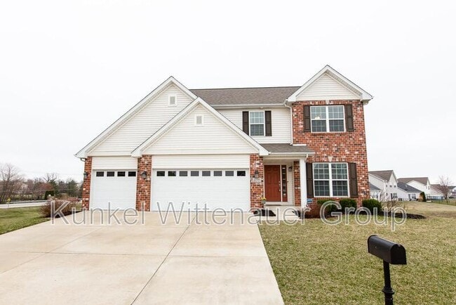property at 2724 Ambridge Dr