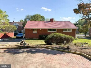 533 E Park St in Elizabethtown, PA - Building Photo - Building Photo