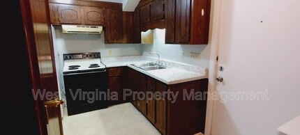 184 Wyndale Dr in Princeton, WV - Building Photo - Building Photo