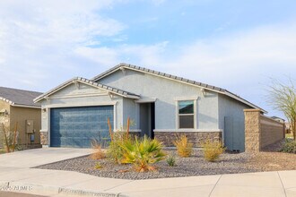 6810 W Pedro Ln in Phoenix, AZ - Building Photo - Building Photo