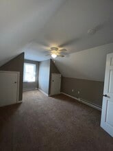 725 Northampton St in Hellertown, PA - Building Photo - Building Photo