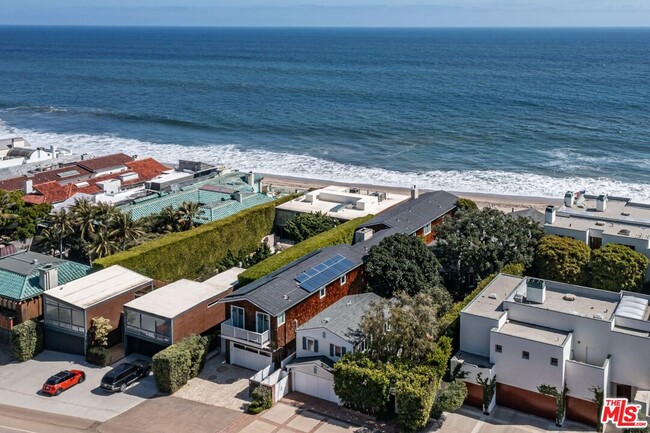property at 23812 Malibu Rd