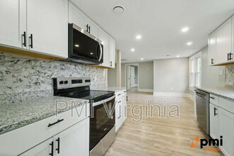 2732 Jason Ave in Norfolk, VA - Building Photo - Building Photo