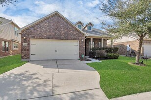 11922 Harristown Drive in Houston, TX - Building Photo