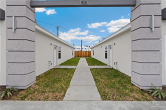 4120 La Vista Ave in McAllen, TX - Foto de edificio - Building Photo