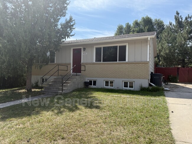 property at 4425 Fortune Cir S