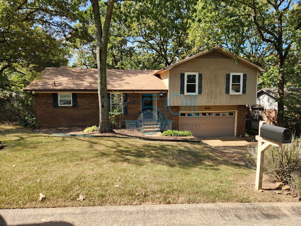 3806 Cameo Dr in Little Rock, AR - Building Photo