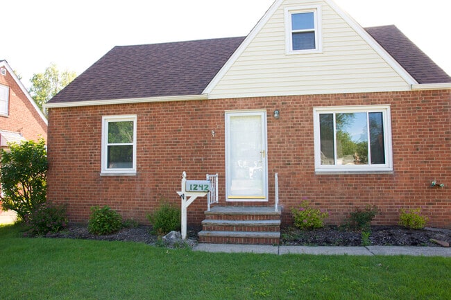 property at 1242 Genesee Ave