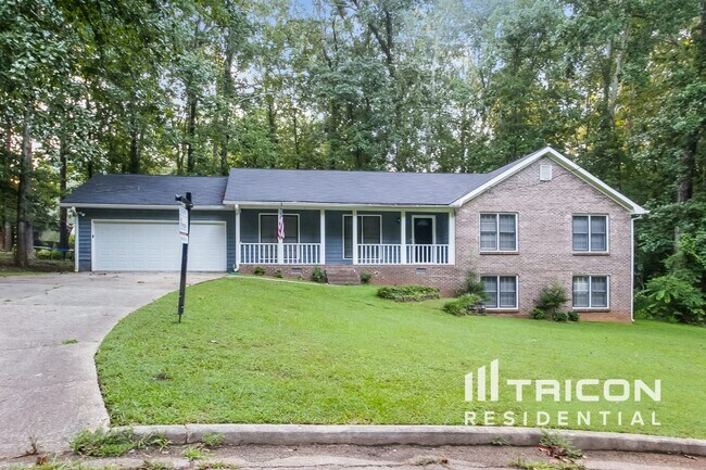 815 Post Ridge Terrace in Stone Mountain, GA - Building Photo - Building Photo
