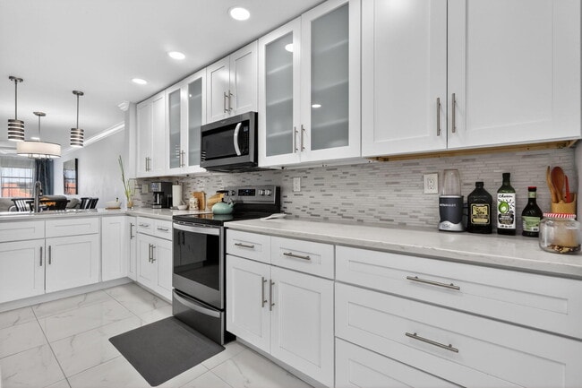 property at 5675 Queen Palm Ct