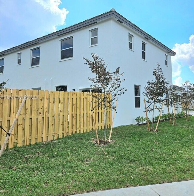 29221 SW 162nd Ave in Homestead, FL - Building Photo - Building Photo