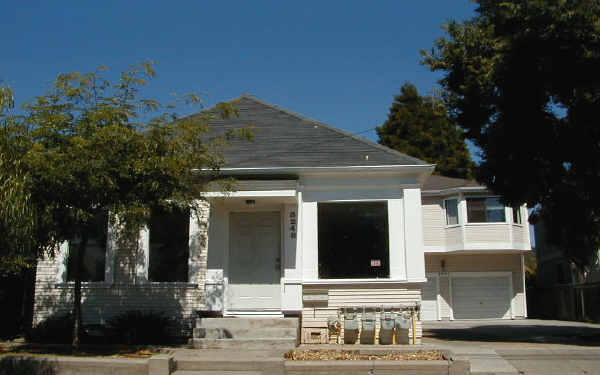 3248 Dakota St in Oakland, CA - Building Photo - Building Photo