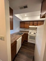 5876 Aqua Bay Dr in Columbus, OH - Building Photo