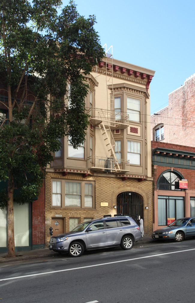 Yellowstone Apartments in San Francisco, CA - Foto de edificio - Building Photo