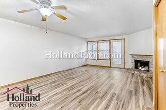 700 SW 206th Pl in Beaverton, OR - Building Photo - Building Photo