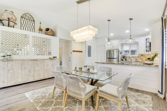 815 Club Dr in Palm Beach Gardens, FL - Building Photo - Building Photo
