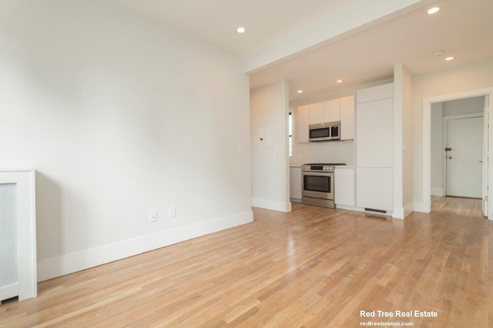 12 Elko St-Unit -4 in Boston, MA - Building Photo