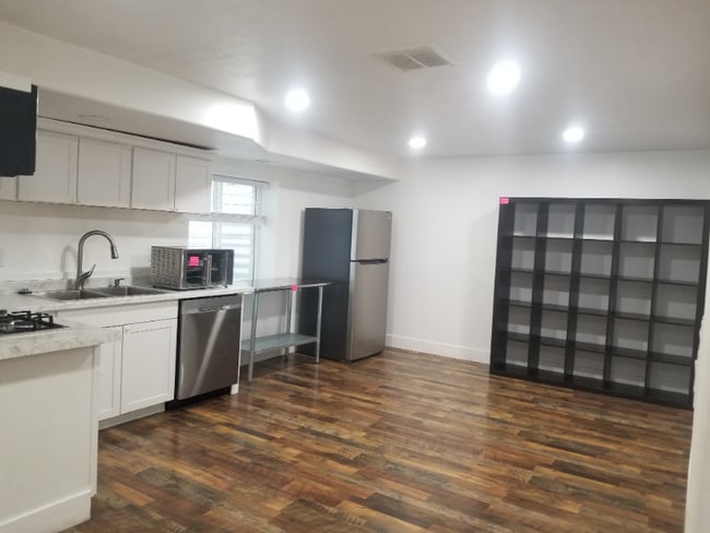 property at 148 S Copper Cyn Ln