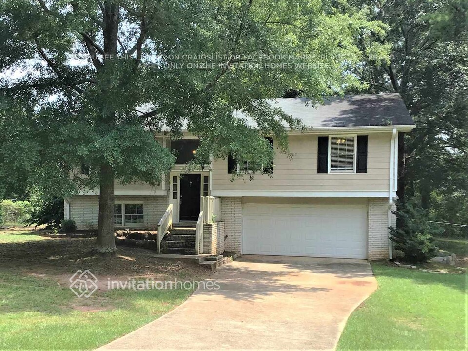 4810 Hull Rd SE in Conyers, GA - Building Photo