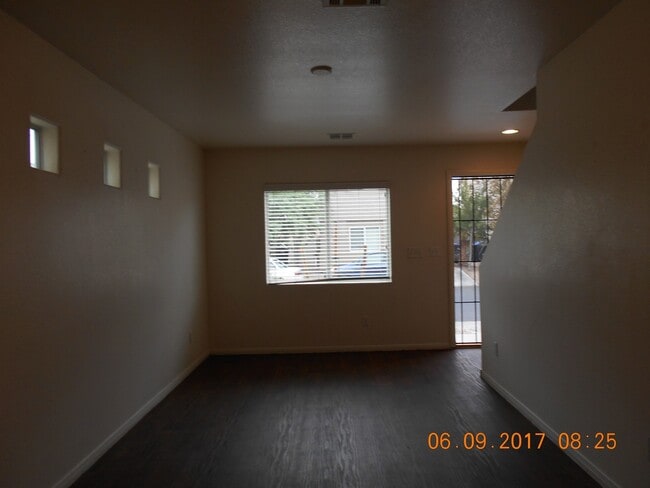 4748 Arroyo Seco Dr in Las Vegas, NV - Building Photo - Building Photo