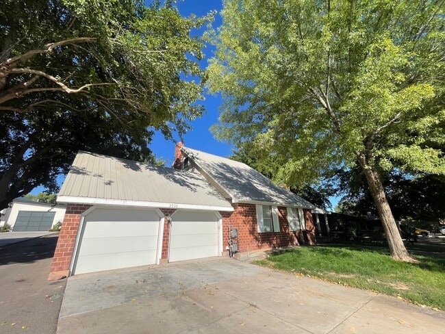 2720 Santa Clara Dr in Santa Clara, UT - Building Photo - Building Photo