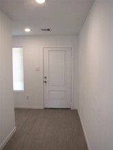 17955 Valle Cupa Ln in New Caney, TX - Foto de edificio - Building Photo