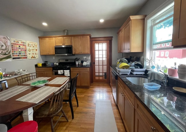 62 Frederick Ave in Medford, MA - Building Photo - Building Photo