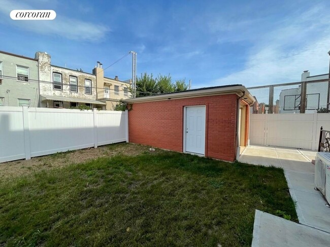 property at 2416 E 15th St