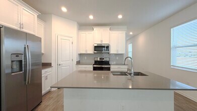 17100 Salty Dog Rd in Winter Garden, FL - Building Photo - Building Photo