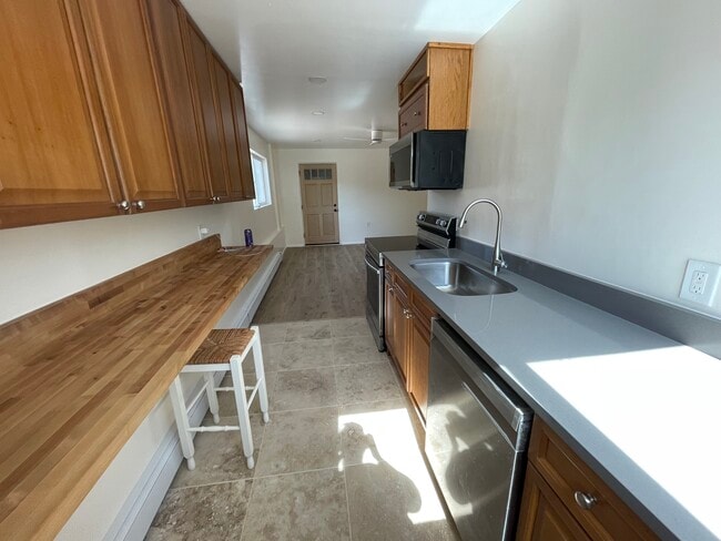 1105 Old Taos Hwy in Santa Fe, NM - Building Photo - Building Photo