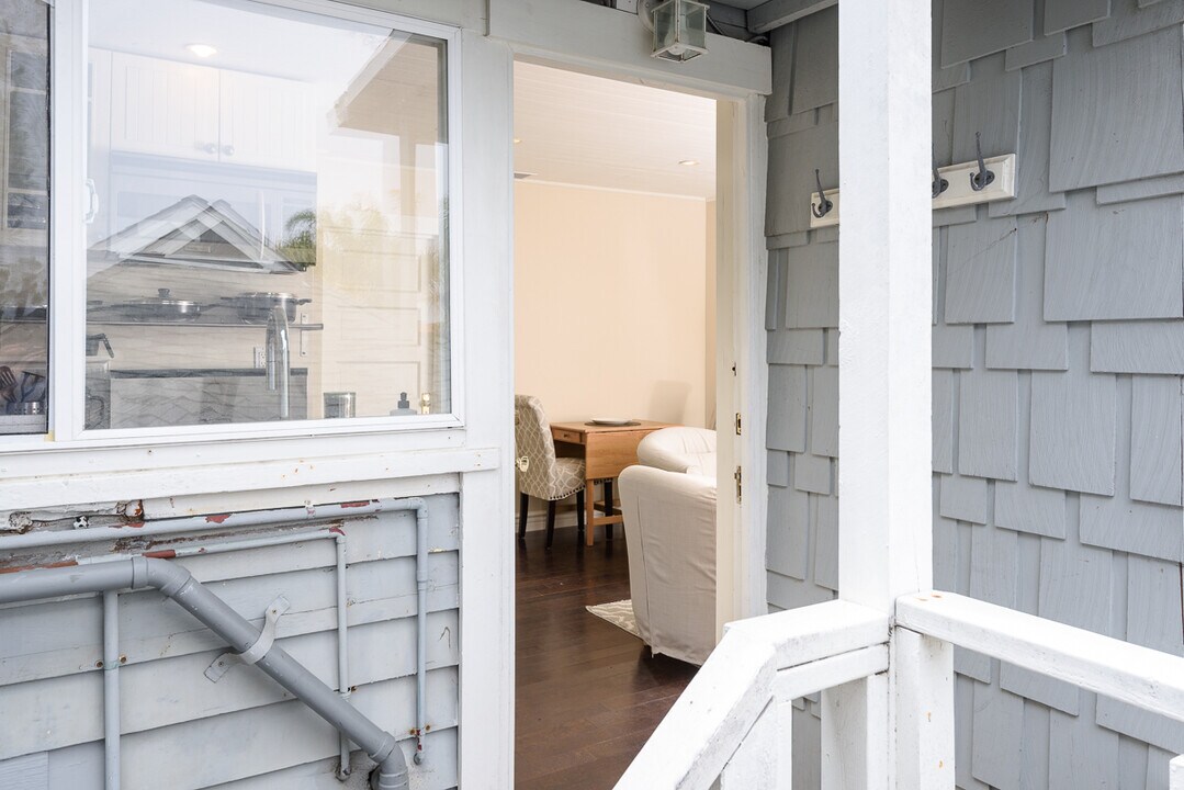 40 19th Ave, Unit 40c 19th Place, Venice in Venice, CA - Building Photo