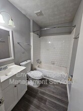 966 Pine Hollow Rd in Austell, GA - Building Photo - Building Photo