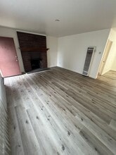 144 E Pearl St in Port Hueneme, CA - Building Photo - Building Photo