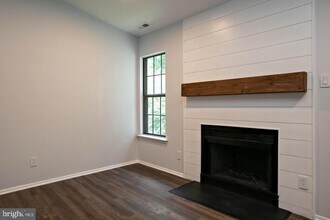 428 Durham Ct in West Deptford, NJ - Building Photo - Building Photo