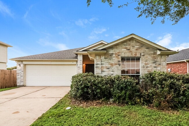 property at 3506 Greenleaf Lodge Ln